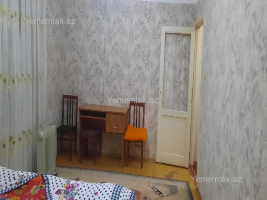 Satılır 1 otaqlı köhnə tikili 32 m²