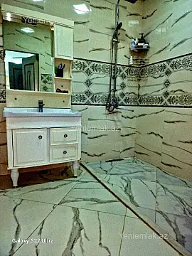 Satılır 3 otaqlı yeni tikili 128 m²