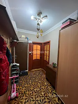 Satılır 2 otaqlı köhnə tikili 60 m²