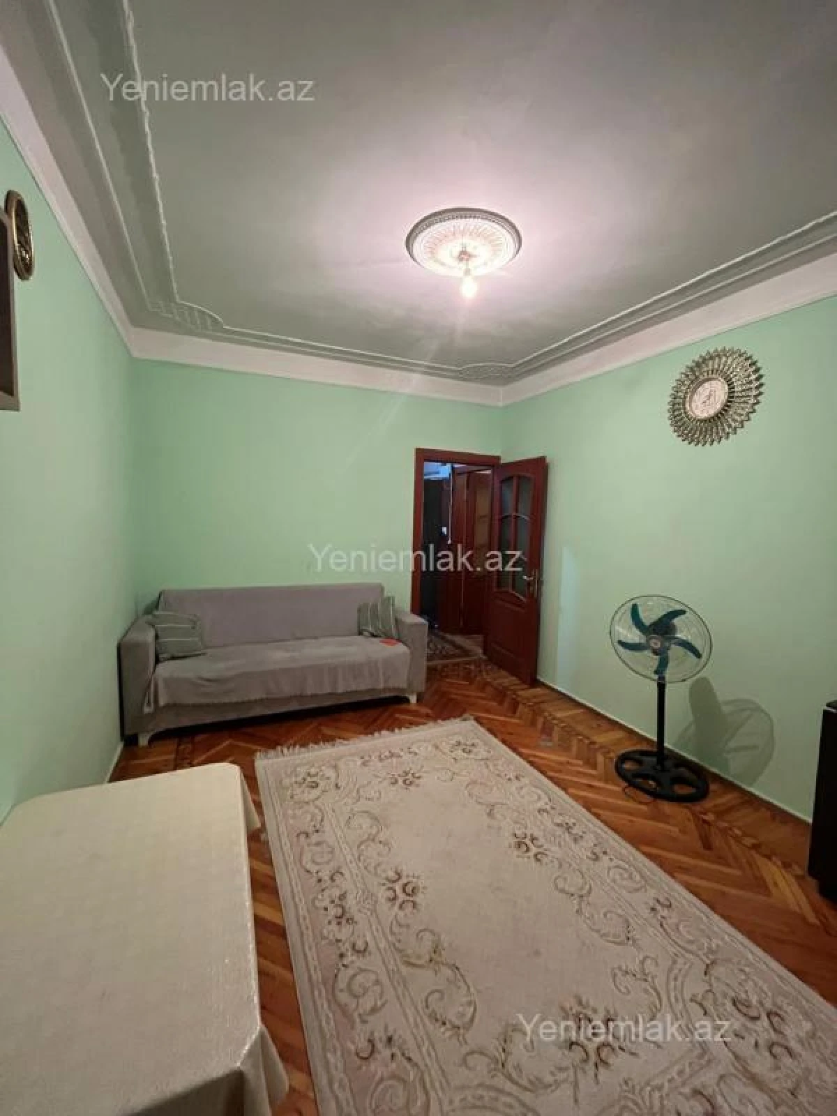 Satılır 2 otaqlı köhnə tikili 60 m²