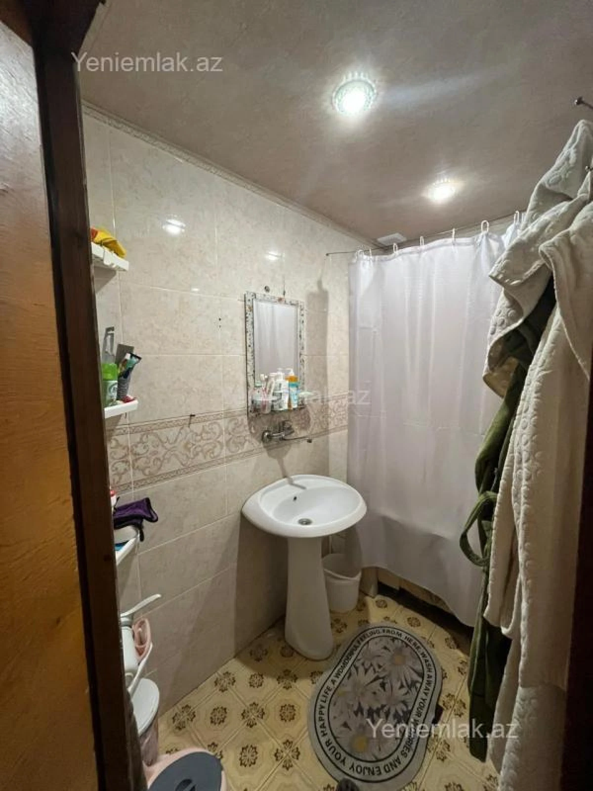 Satılır 2 otaqlı köhnə tikili 60 m²