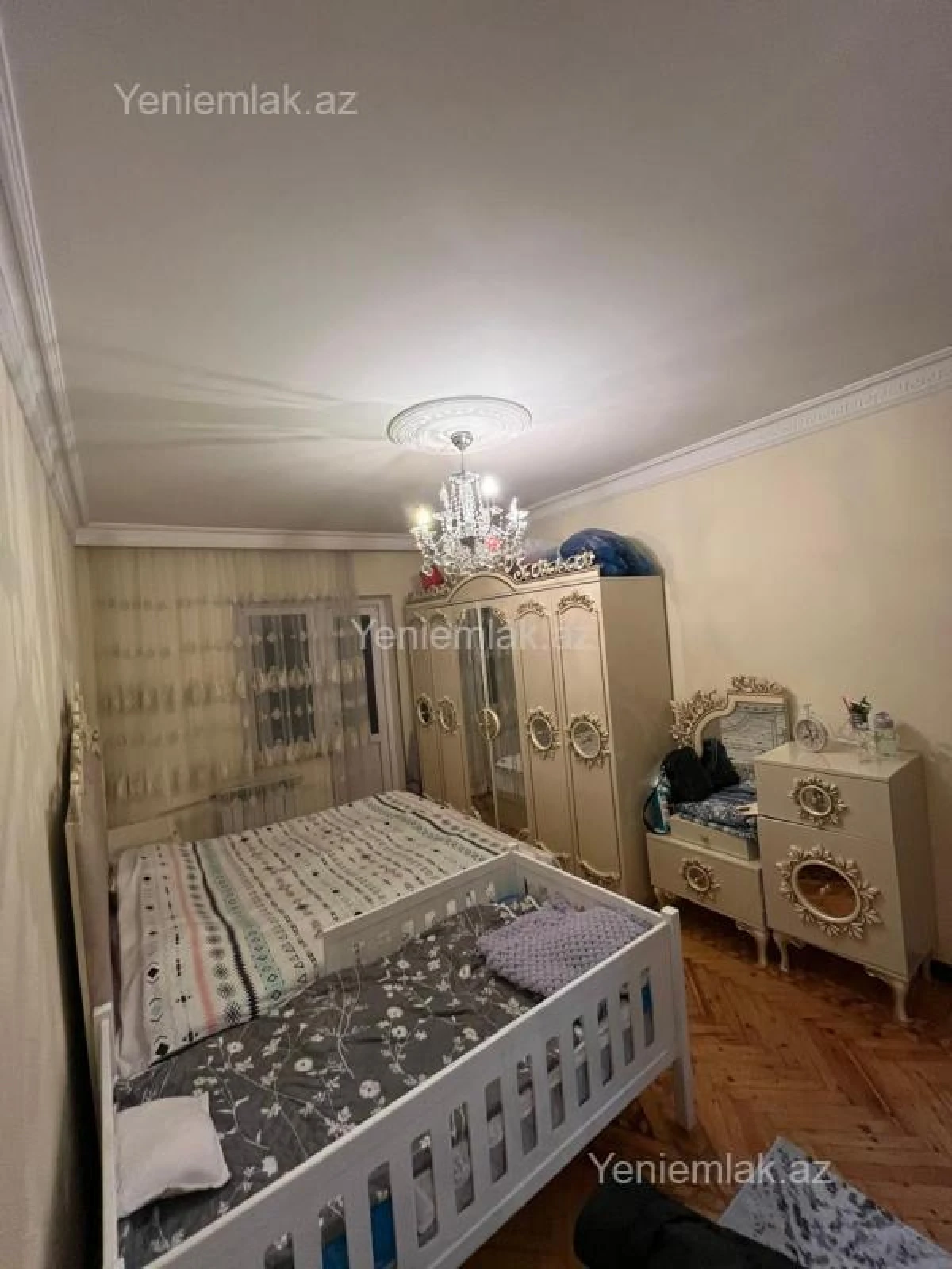 Satılır 2 otaqlı köhnə tikili 60 m²
