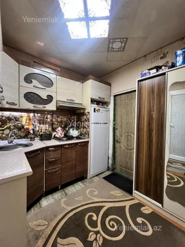 Satılır 2 otaqlı köhnə tikili 44 m²