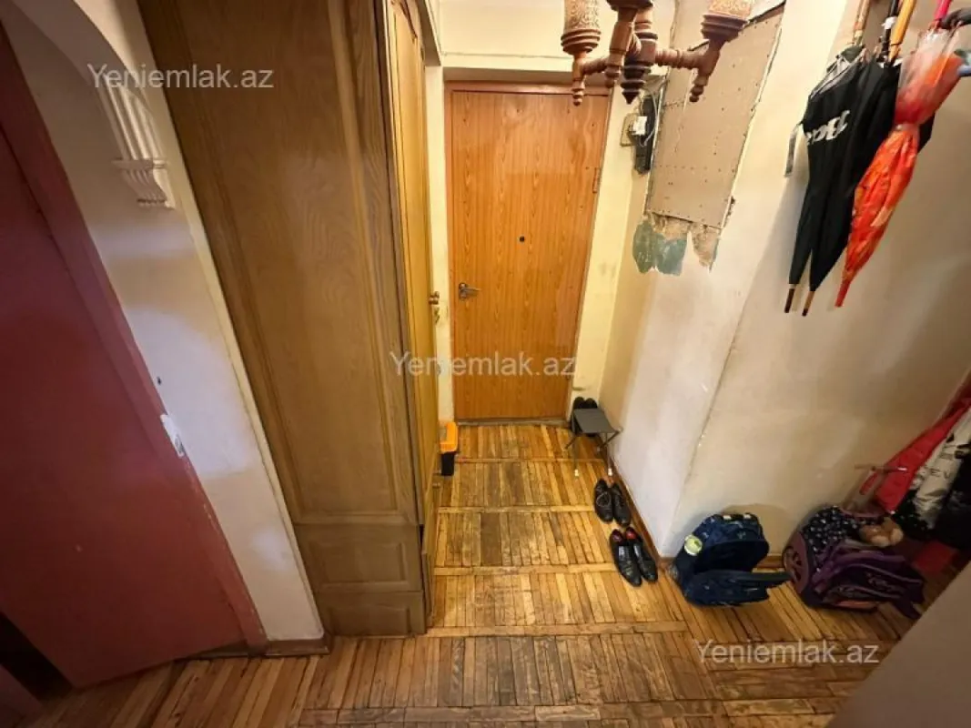 Satılır 3 otaqlı köhnə tikili 90 m²