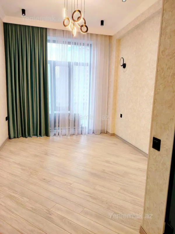 Satılır 3 otaqlı yeni tikili 90 m²