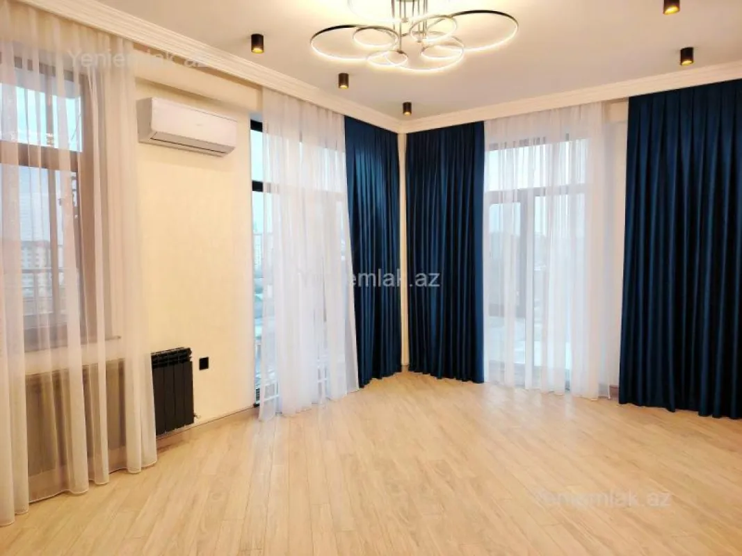 Satılır 3 otaqlı yeni tikili 90 m²