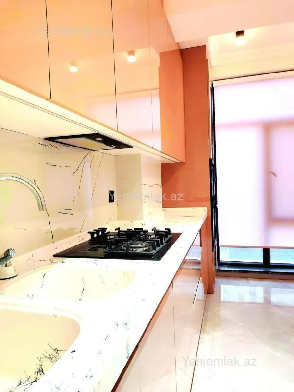 Satılır 3 otaqlı yeni tikili 90 m²