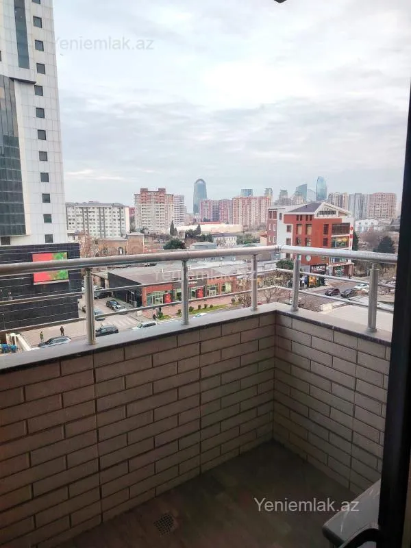 Satılır 3 otaqlı yeni tikili 90 m²