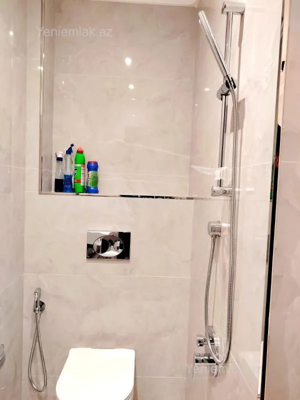 Satılır 3 otaqlı yeni tikili 90 m²