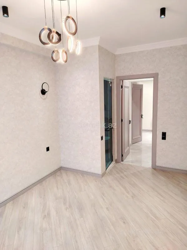 Satılır 3 otaqlı yeni tikili 90 m²