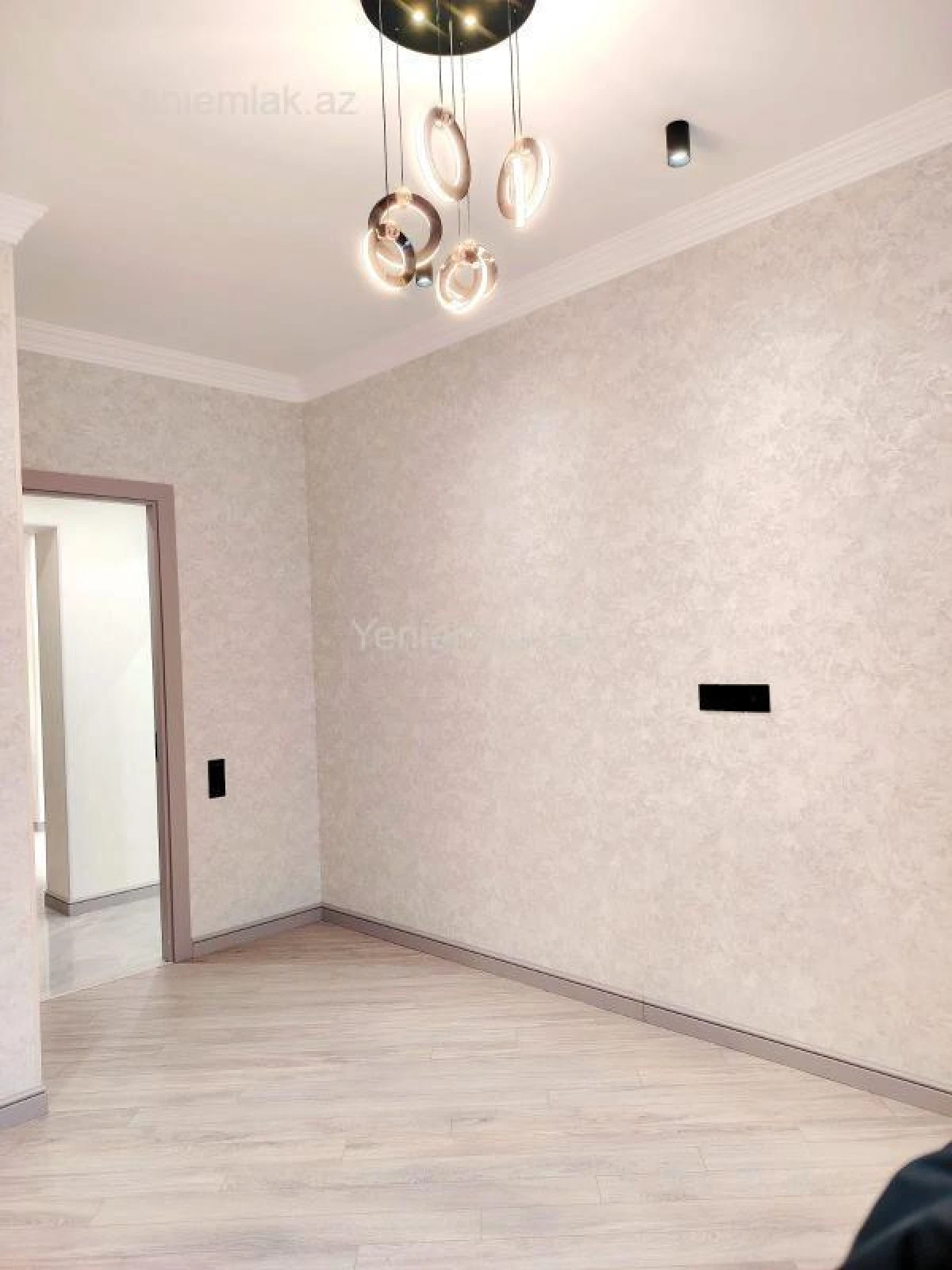 Satılır 3 otaqlı yeni tikili 90 m²