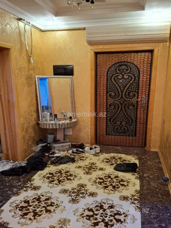 Satılır 4 otaqlı köhnə tikili 90 m²