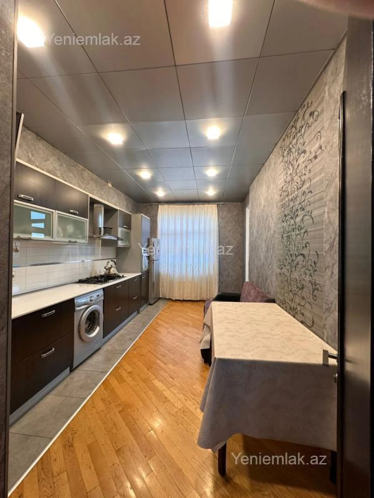 Satılır 3 otaqlı yeni tikili 130 m²