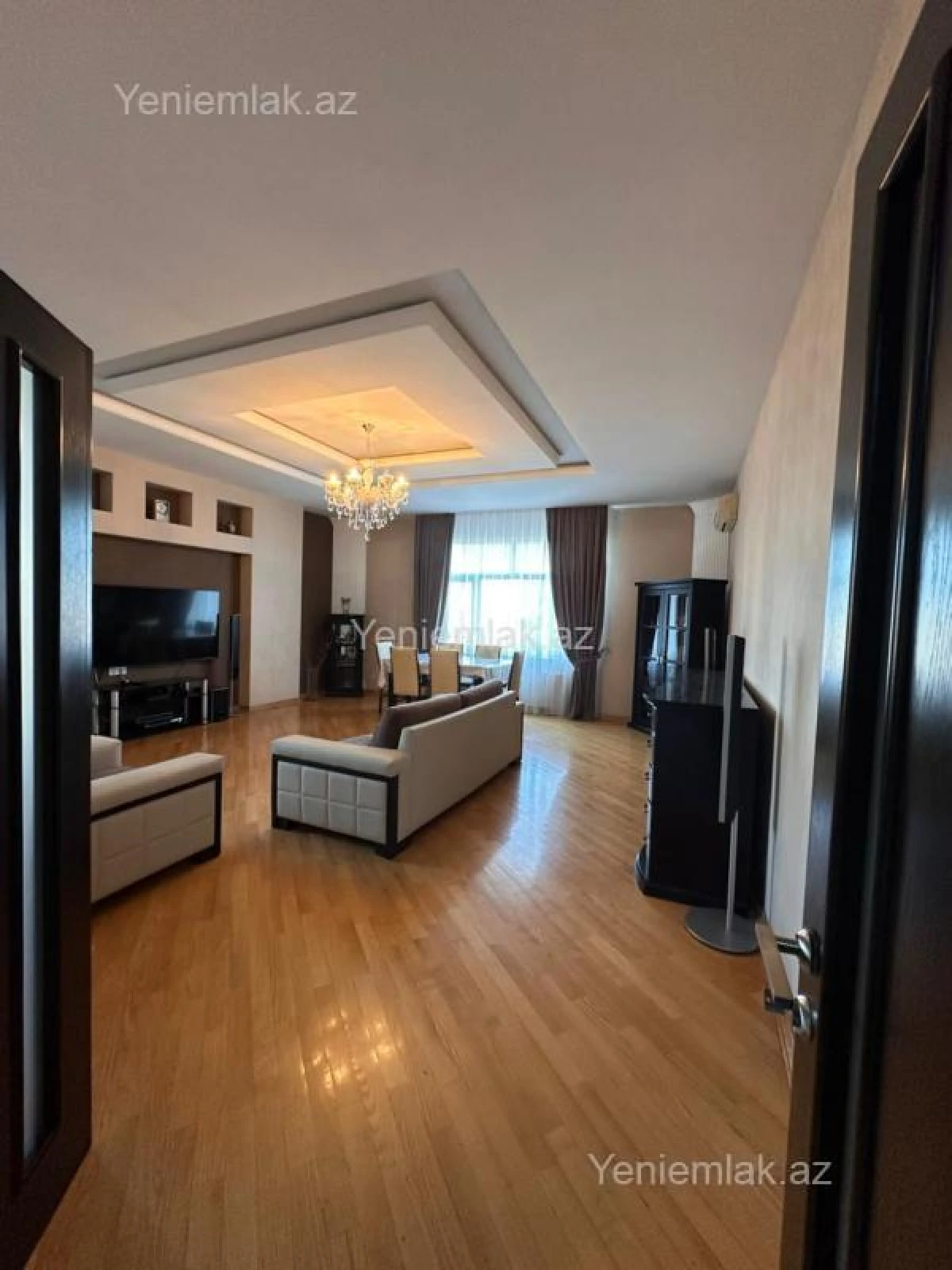 Satılır 3 otaqlı yeni tikili 130 m²