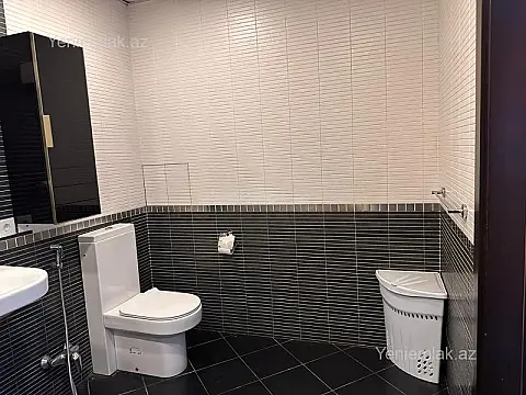 Satılır 3 otaqlı yeni tikili 130 m²