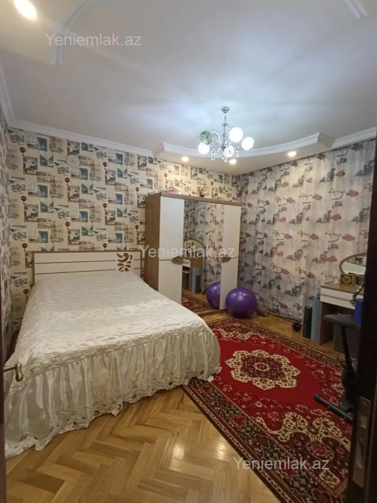 Satılır 6 otaqlı həyət evi 380 m²