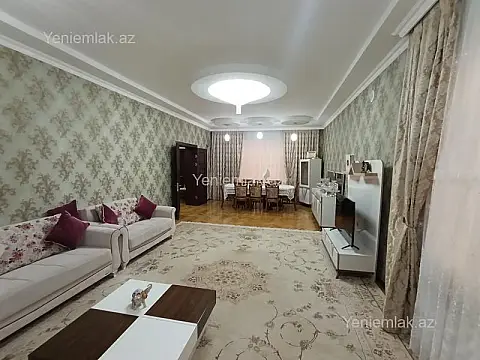 Satılır 6 otaqlı həyət evi 380 m²