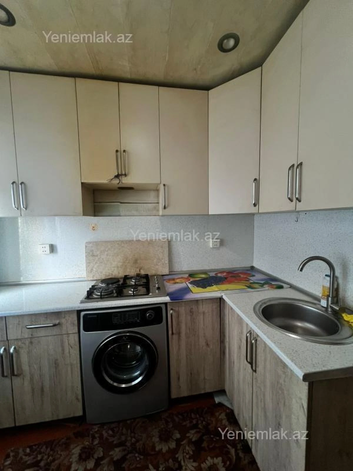 Satılır 2 otaqlı köhnə tikili 50 m²