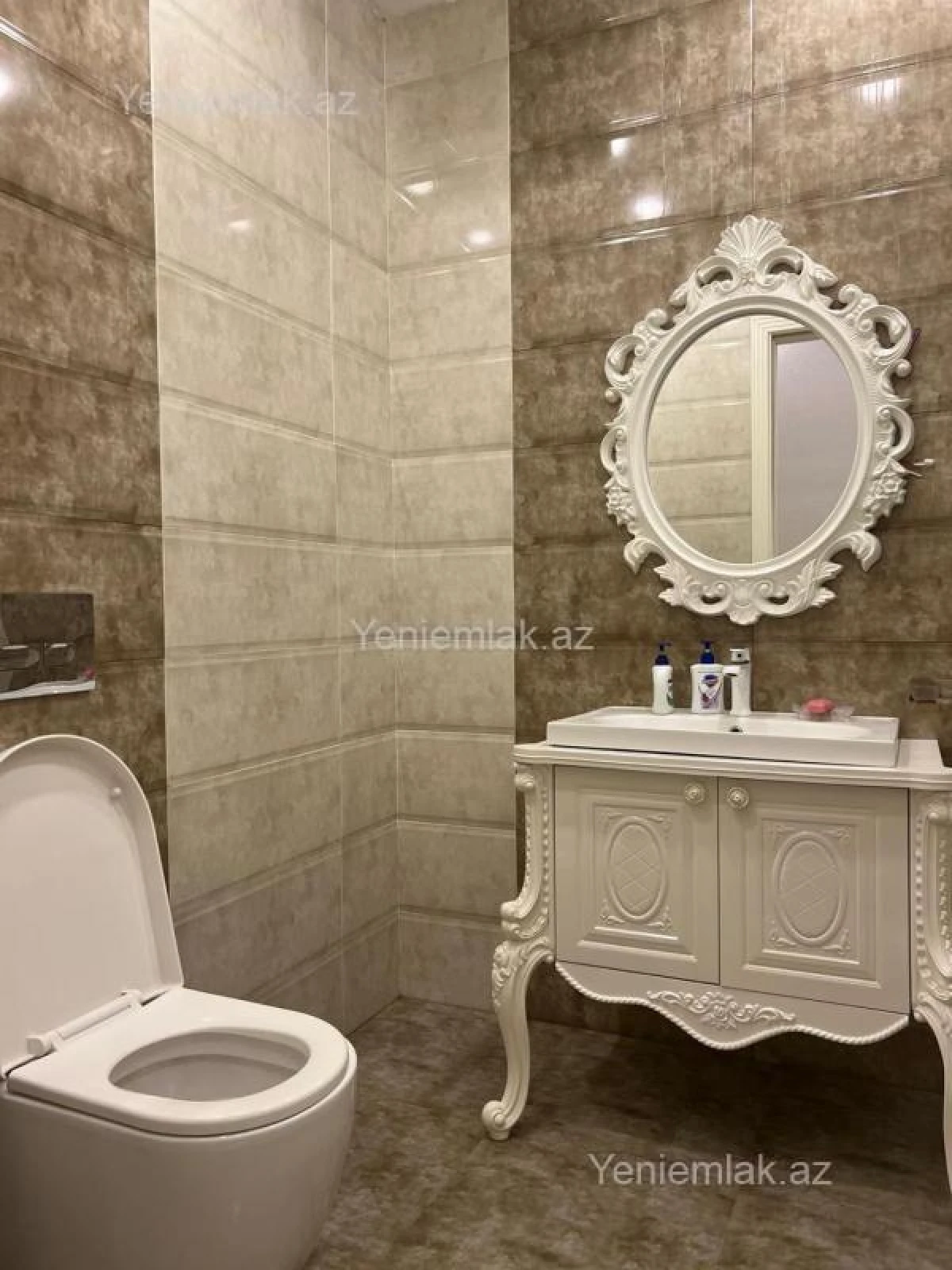 Satılır 2 otaqlı yeni tikili 113 m²