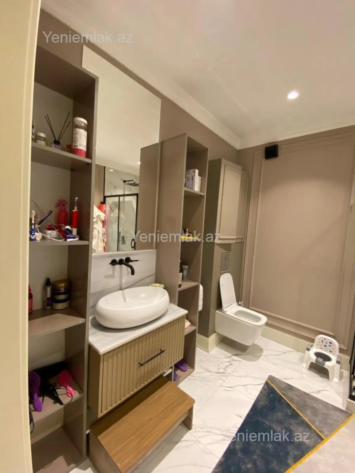 Satılır 4 otaqlı yeni tikili 202 m²