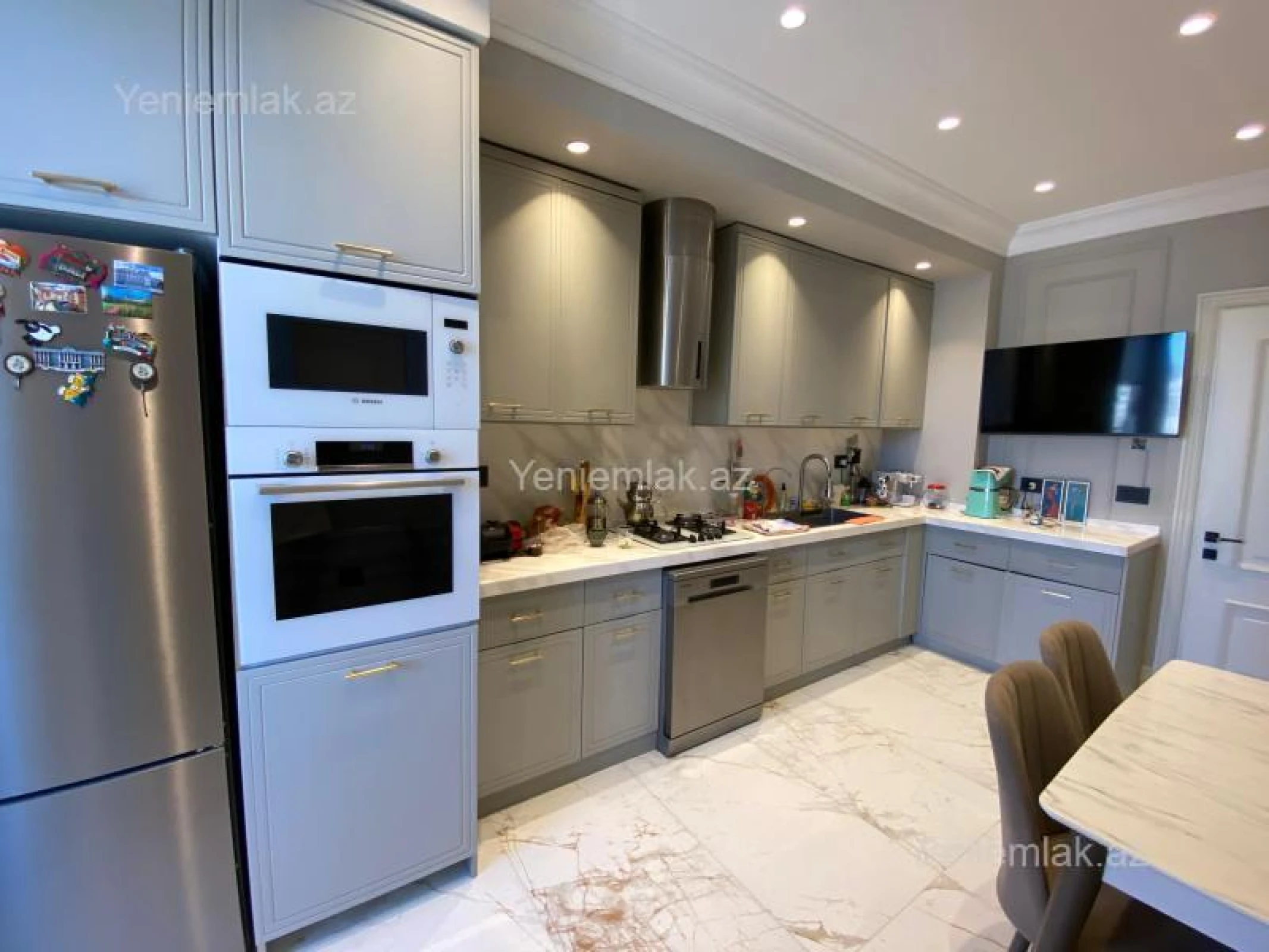 Satılır 4 otaqlı yeni tikili 202 m²