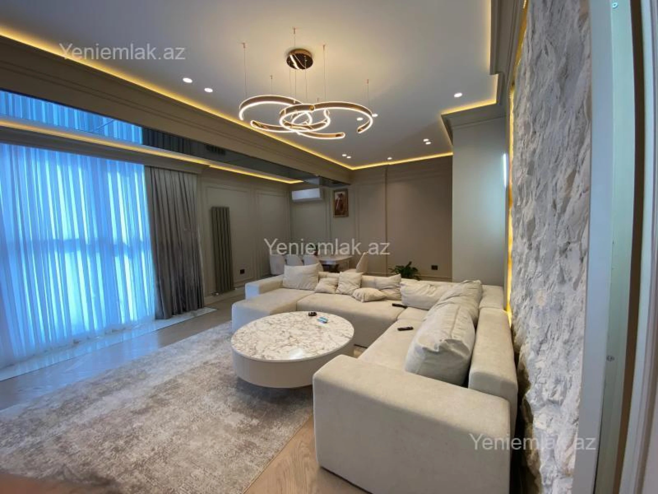 Satılır 4 otaqlı yeni tikili 202 m²