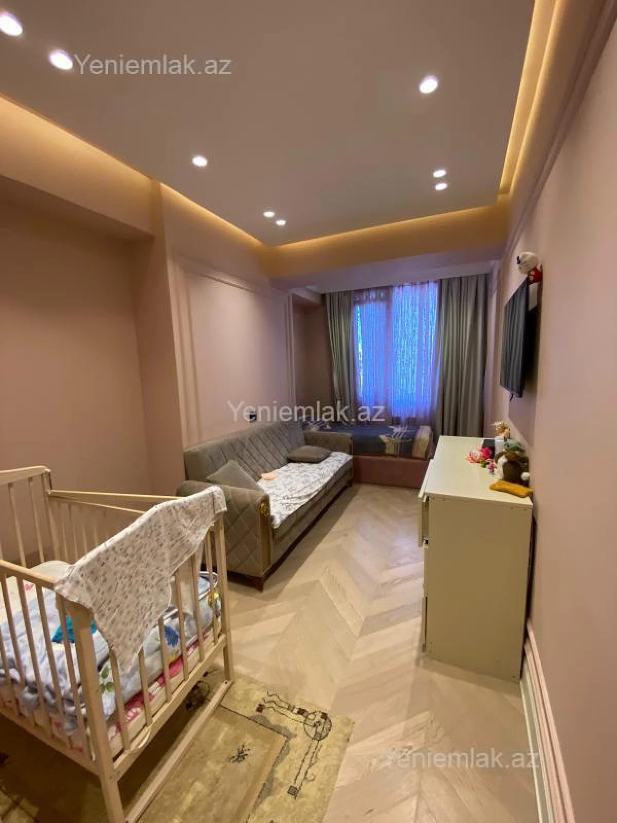 Satılır 4 otaqlı yeni tikili 202 m²