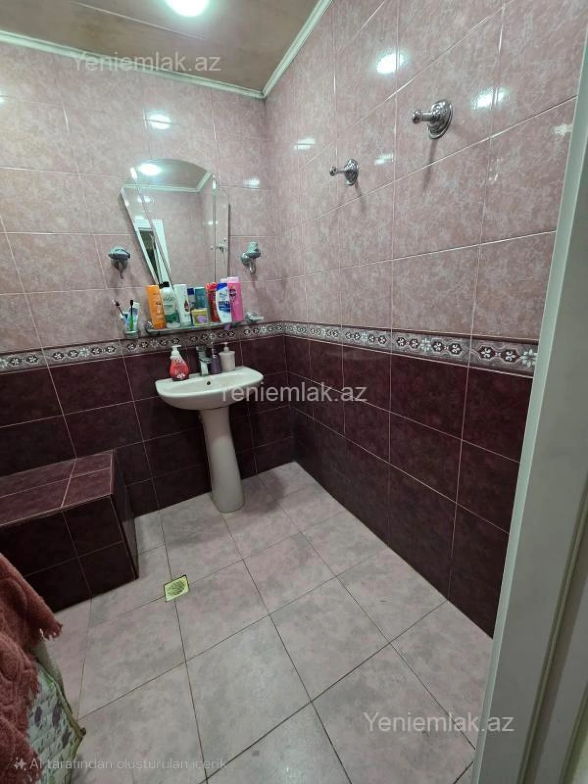 Satılır 4 otaqlı köhnə tikili 95 m²