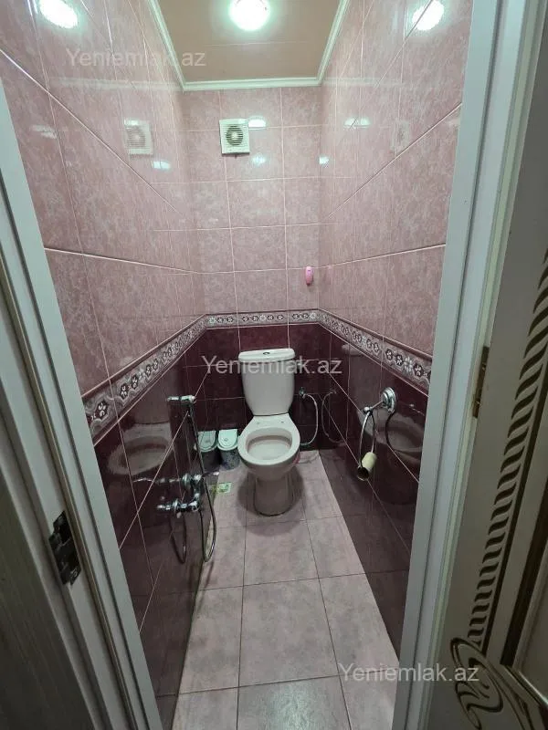 Satılır 4 otaqlı köhnə tikili 95 m²