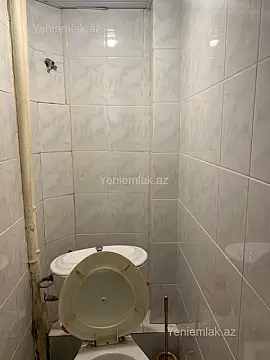 Satılır 3 otaqlı köhnə tikili 63 m²
