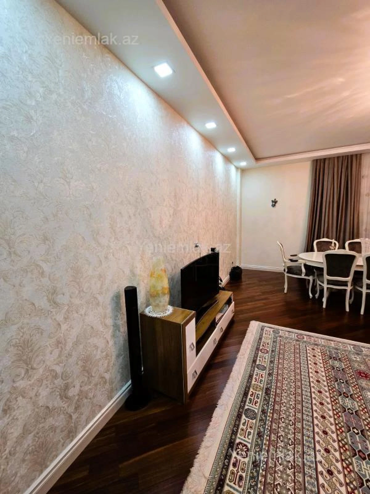 Satılır 4 otaqlı yeni tikili 195 m²