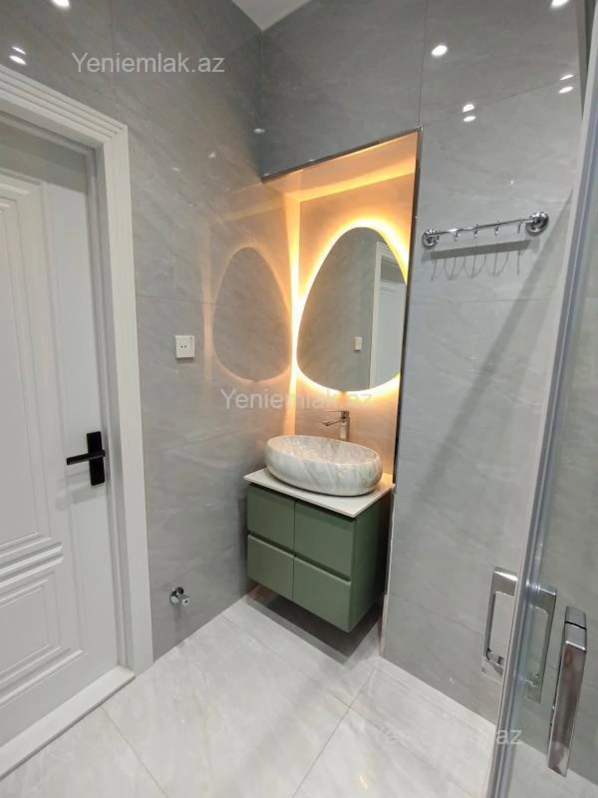 Satılır 2 otaqlı yeni tikili 42 m²