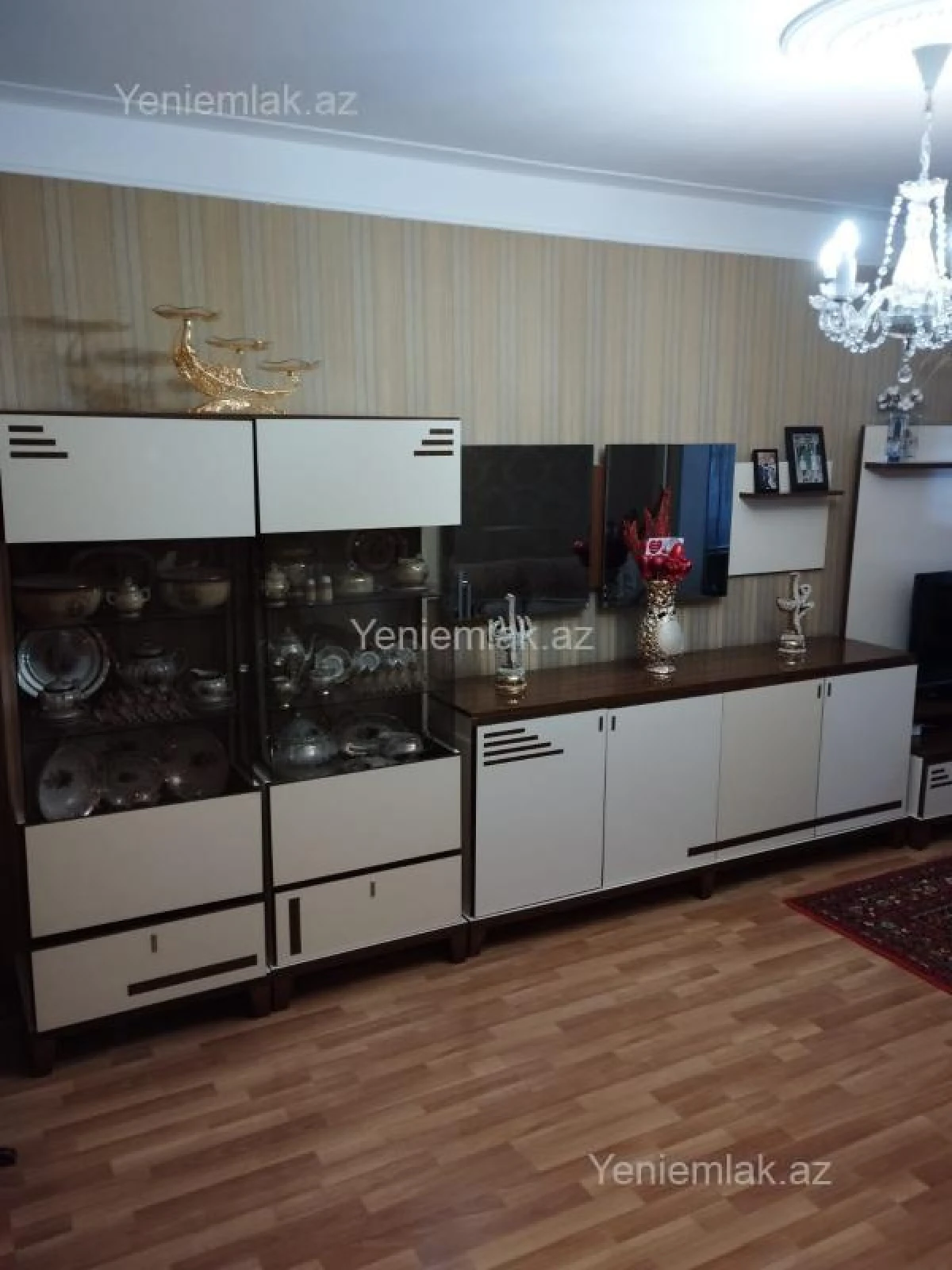 Satılır 3 otaqlı köhnə tikili 64 m²