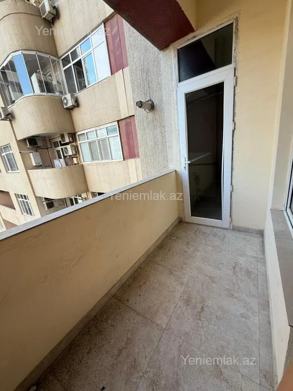 Satılır 3 otaqlı yeni tikili 135 m²