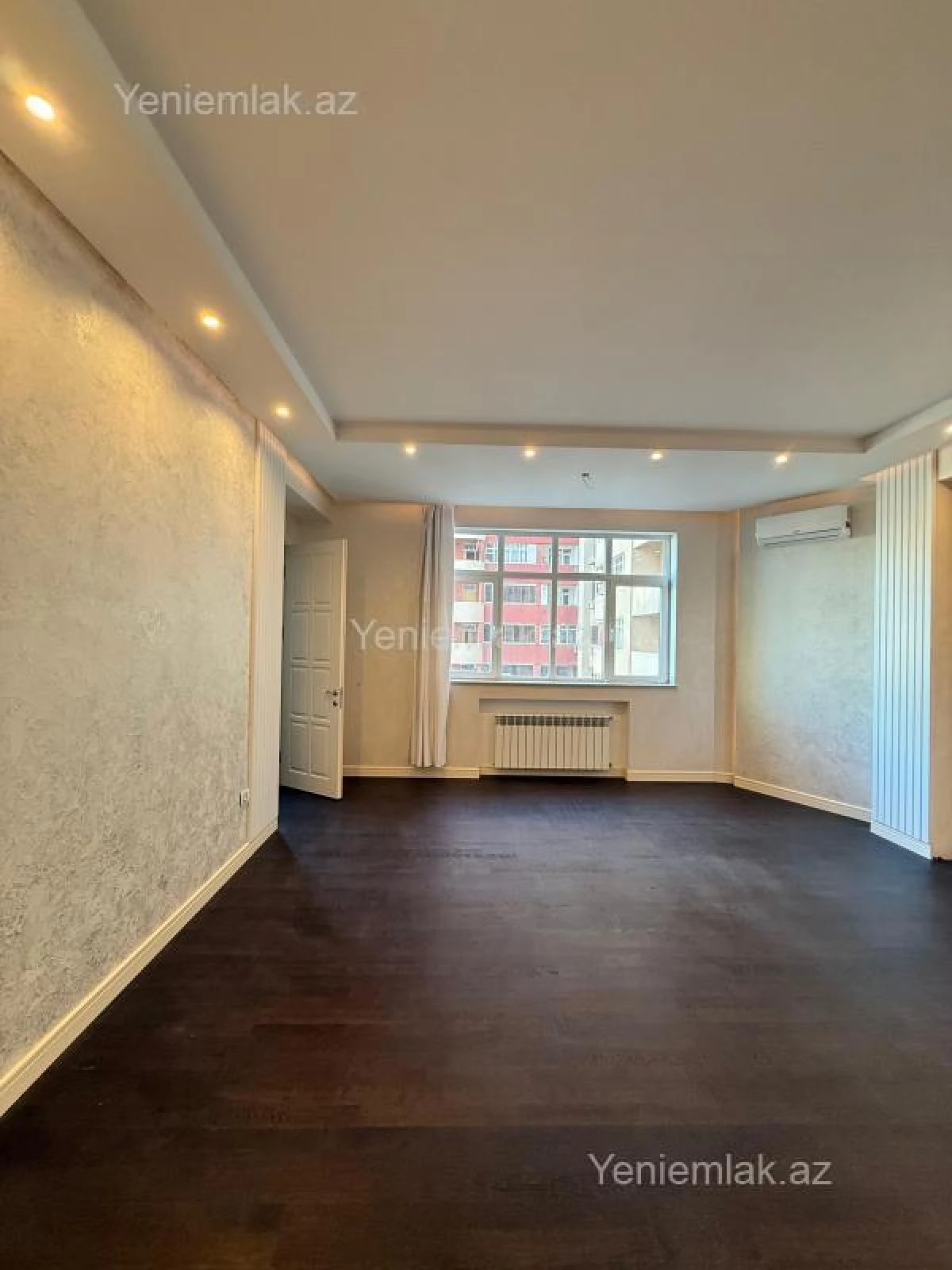 Satılır 3 otaqlı yeni tikili 135 m²