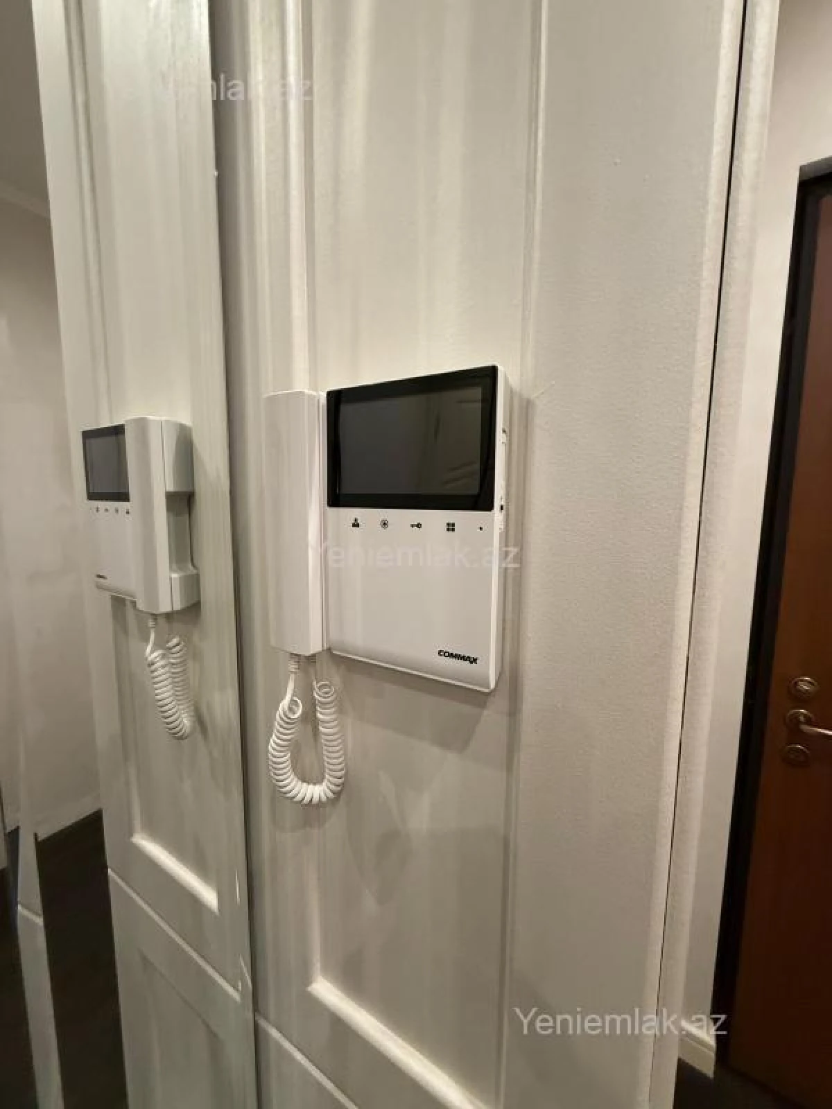 Satılır 3 otaqlı yeni tikili 135 m²