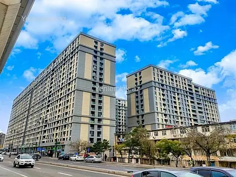 Satılır 2 otaqlı yeni tikili 55 m²