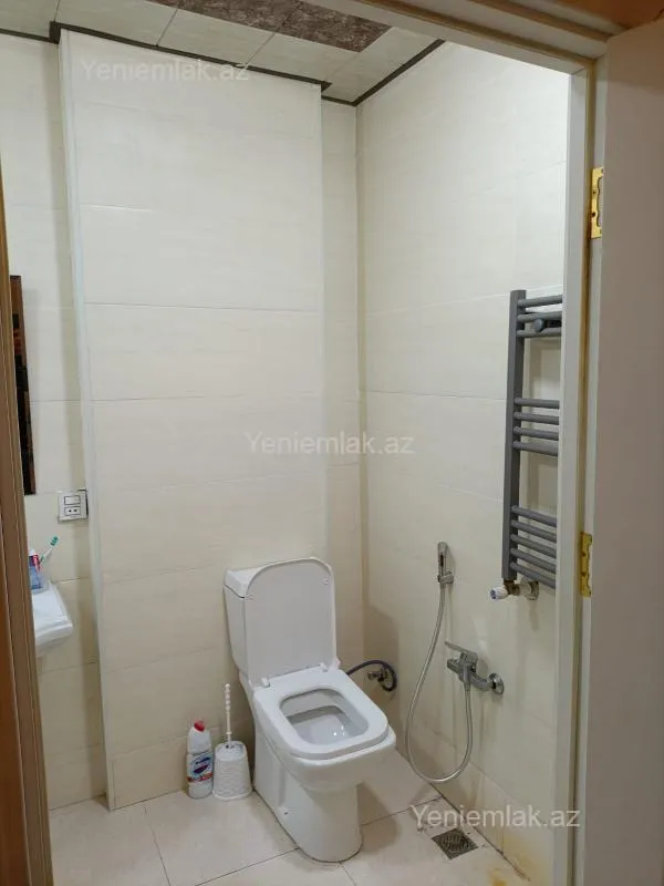 Satılır 1 otaqlı yeni tikili 64 m²