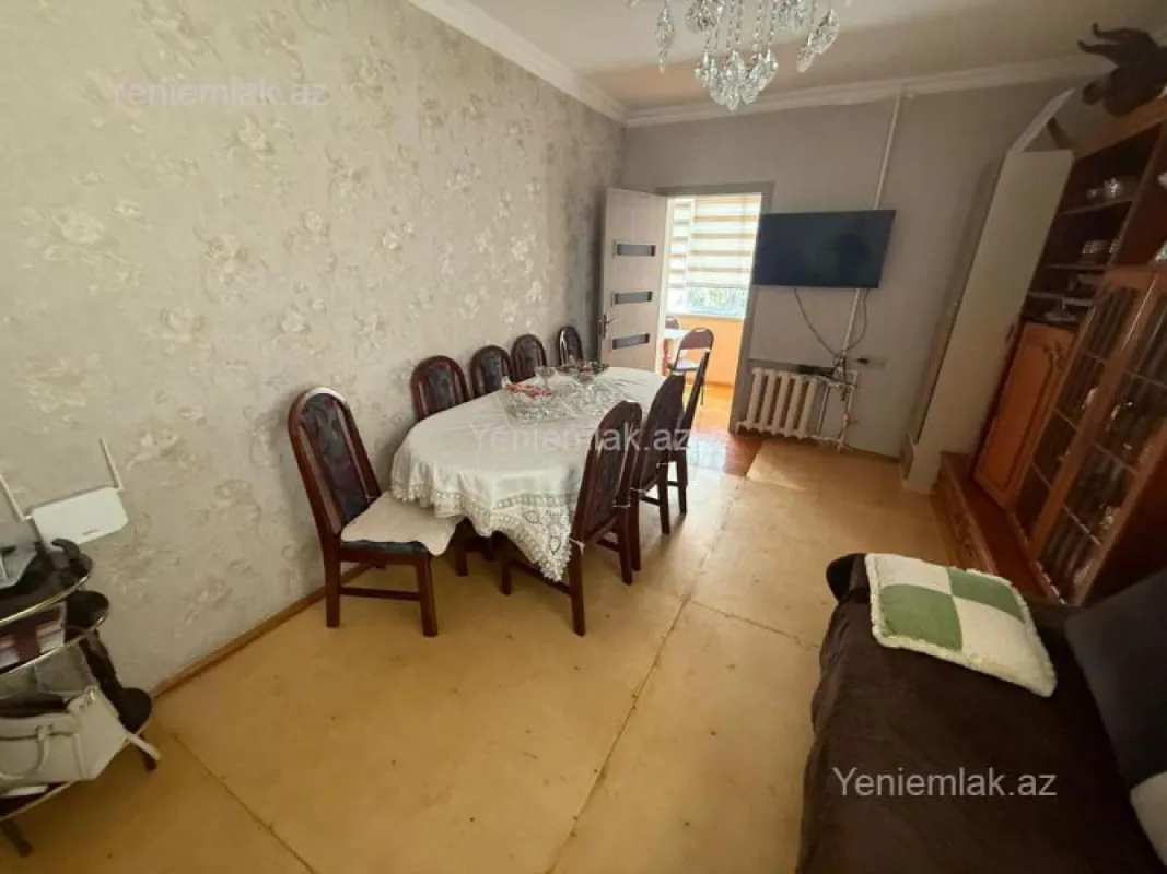 Satılır 2 otaqlı köhnə tikili 45 m²