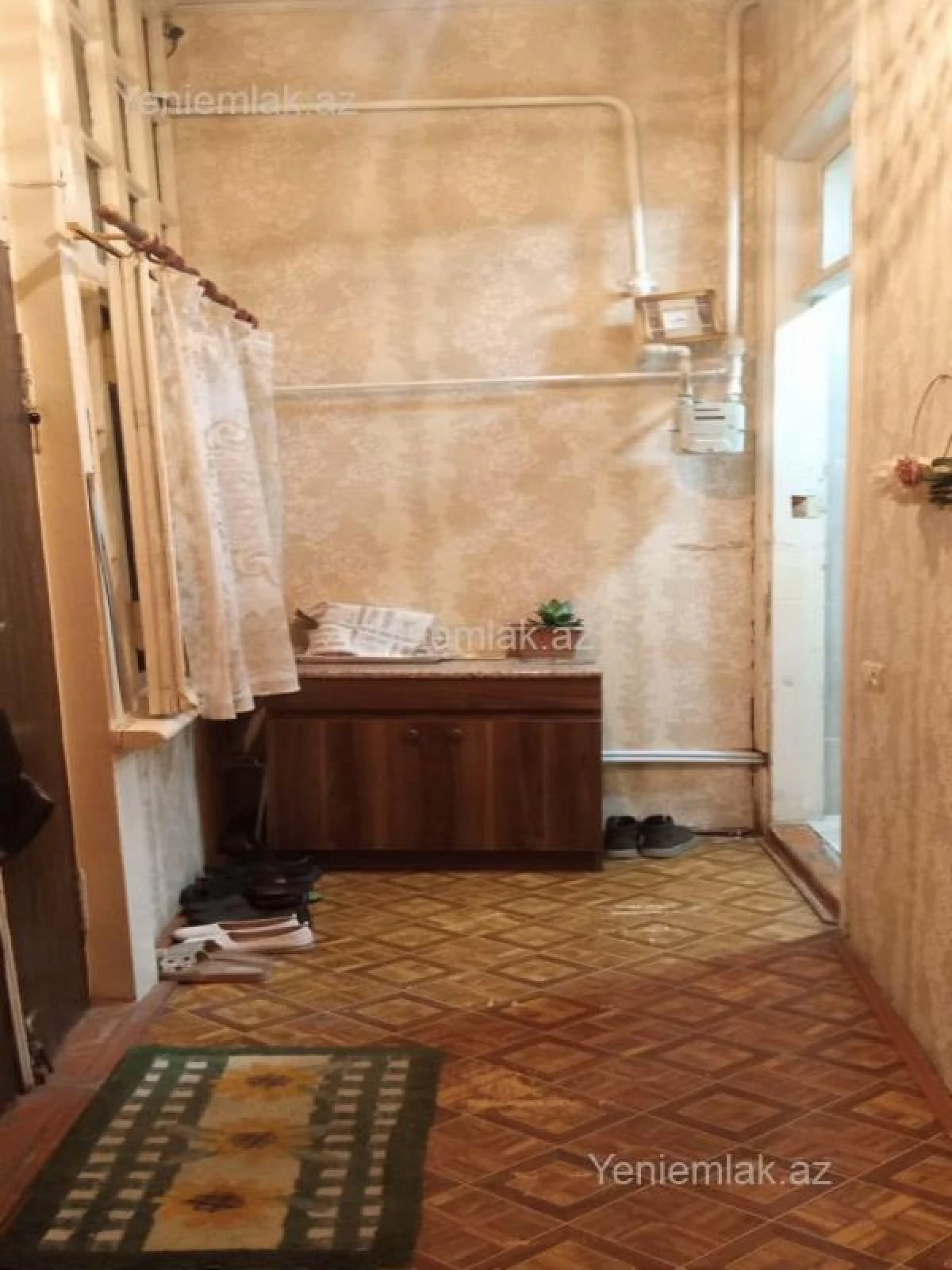 Satılır 3 otaqlı köhnə tikili 100 m²