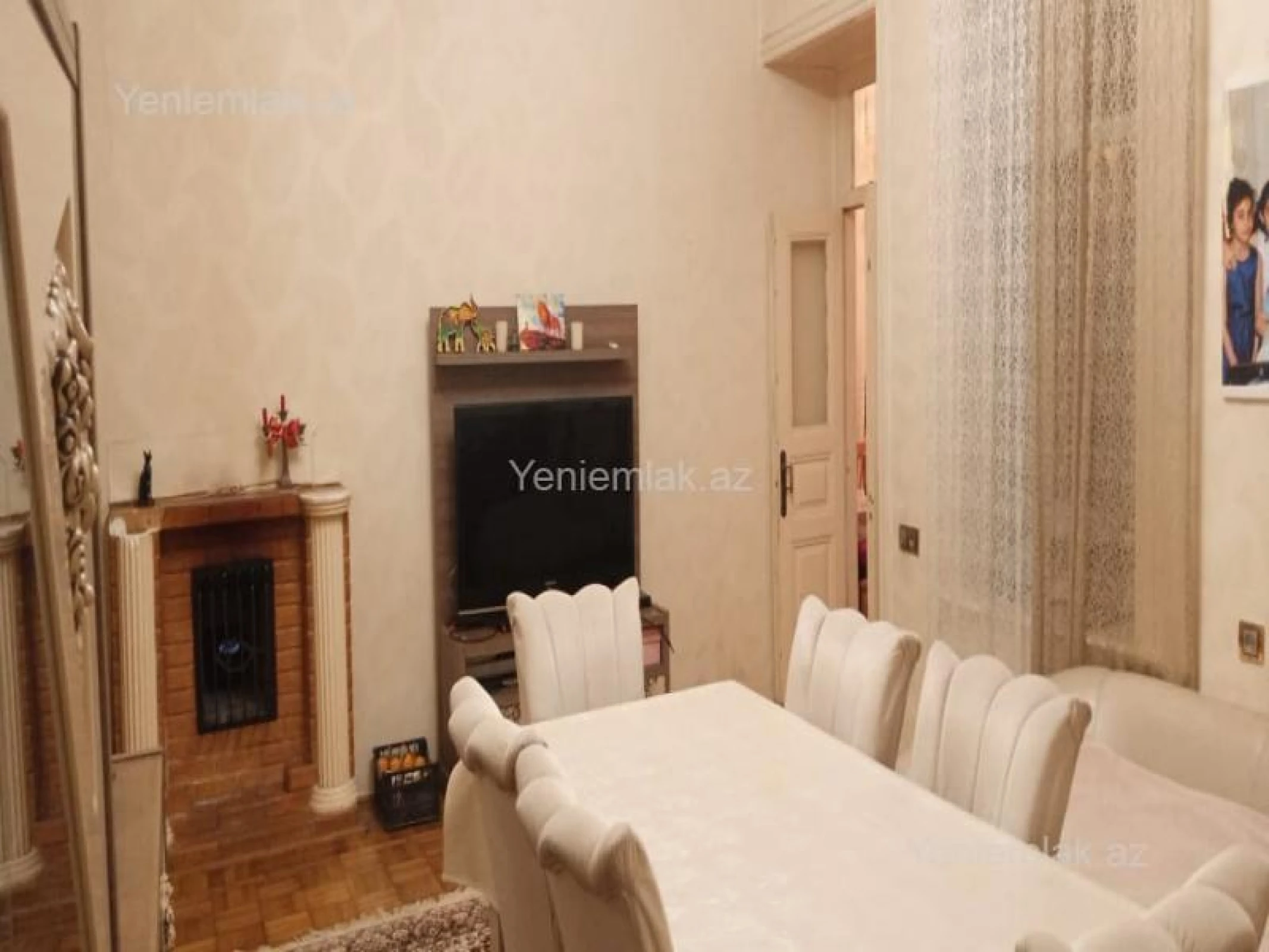 Satılır 3 otaqlı köhnə tikili 100 m²