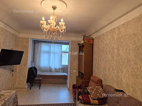 Satılır 2 otaqlı köhnə tikili 45 m²