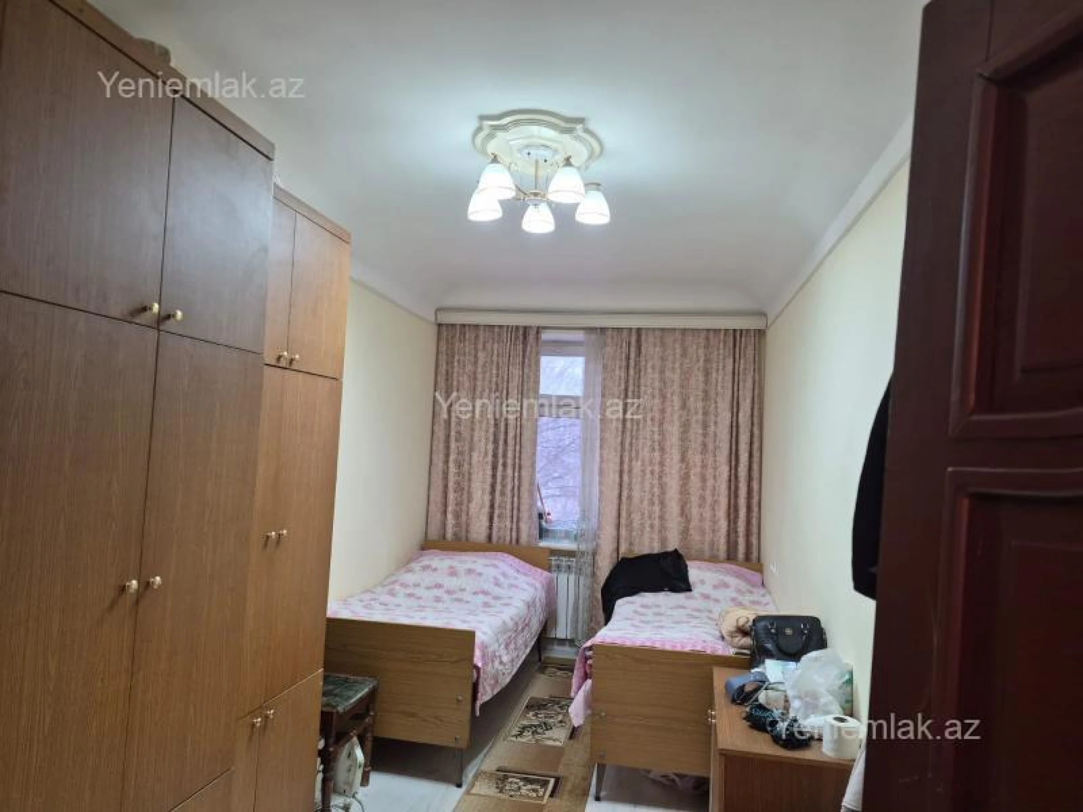 Satılır 2 otaqlı köhnə tikili 45 m²