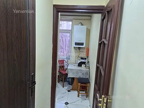 Satılır 2 otaqlı köhnə tikili 45 m²