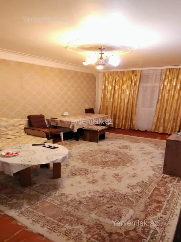 Satılır 3 otaqlı köhnə tikili 72 m²