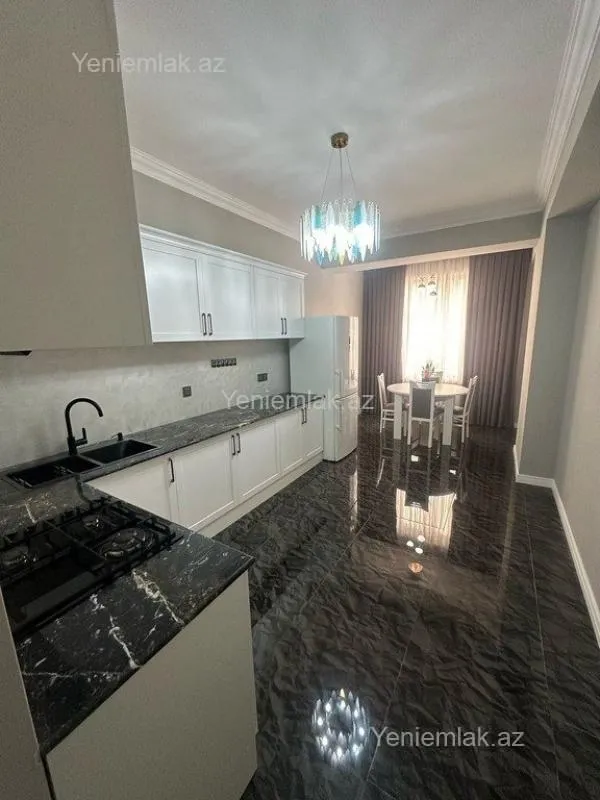 Satılır 3 otaqlı yeni tikili 105 m²
