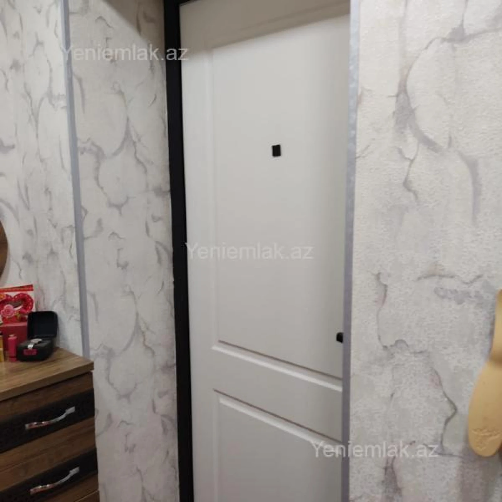 Satılır 2 otaqlı köhnə tikili 50 m²