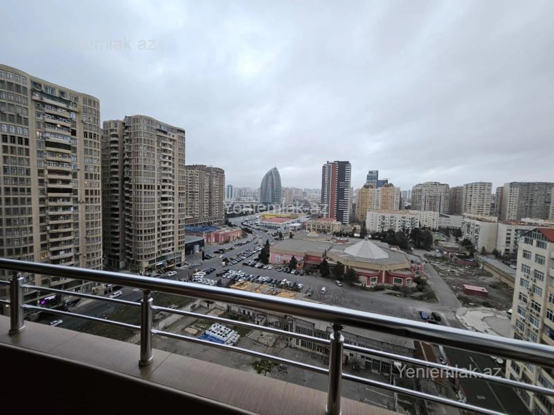 Satılır 3 otaqlı yeni tikili 137 m²