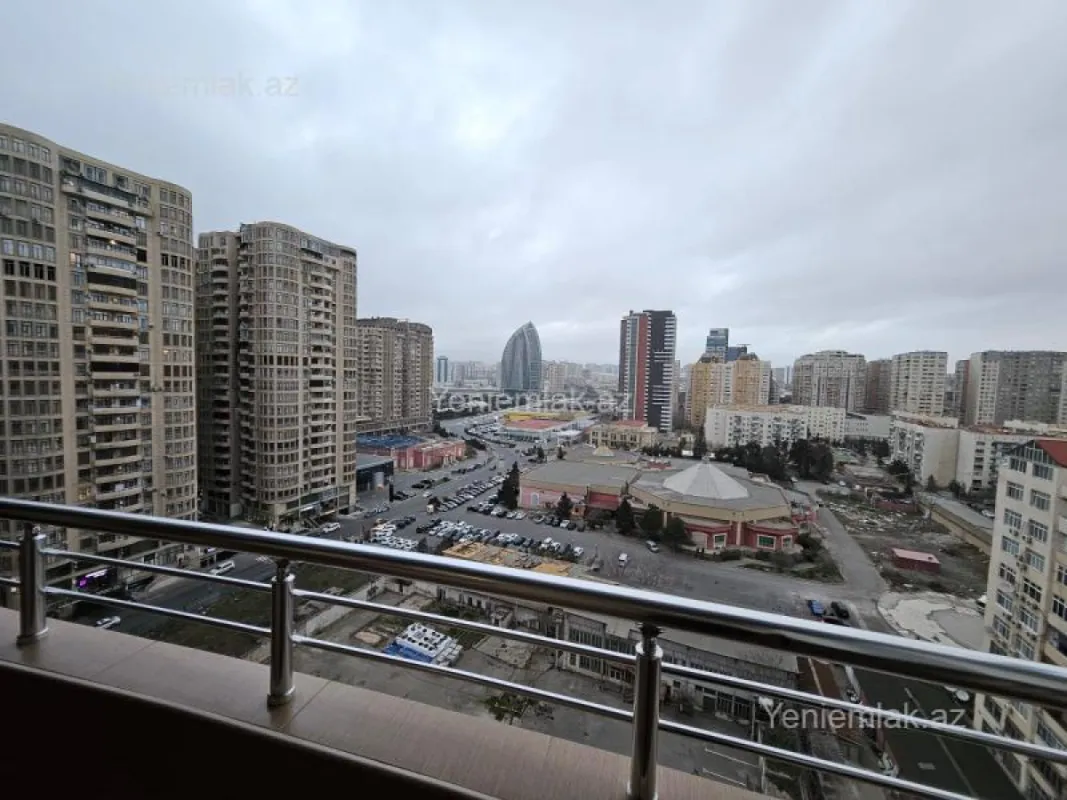 Satılır 3 otaqlı yeni tikili 137 m²