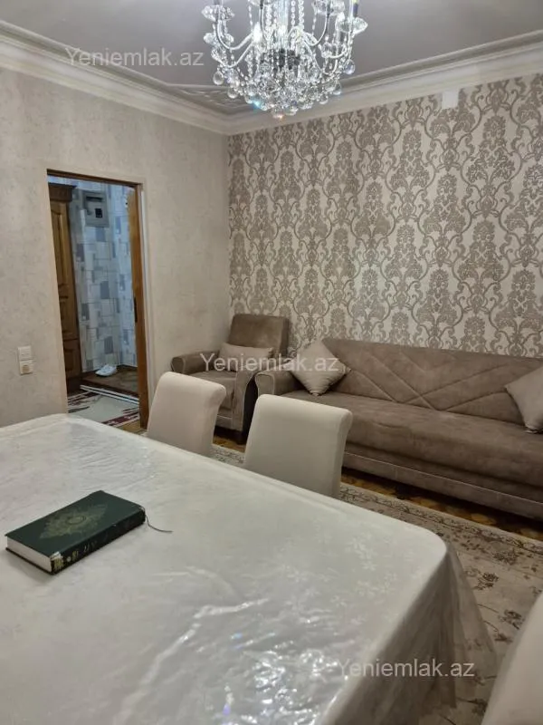 Satılır 3 otaqlı köhnə tikili 77 m²